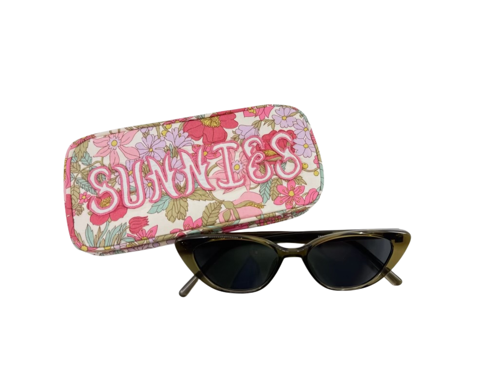 Sunnies Case – Ellis Hill display picture 1